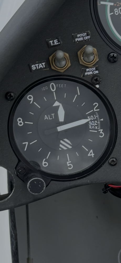 Altimètre / Baromètre multifonction + GPS