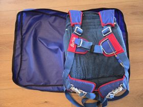 Para-Phernalia Mini SOFTIE Parachute in LIKE NEW CONDITION