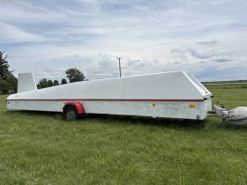 1990 Cobra trailer